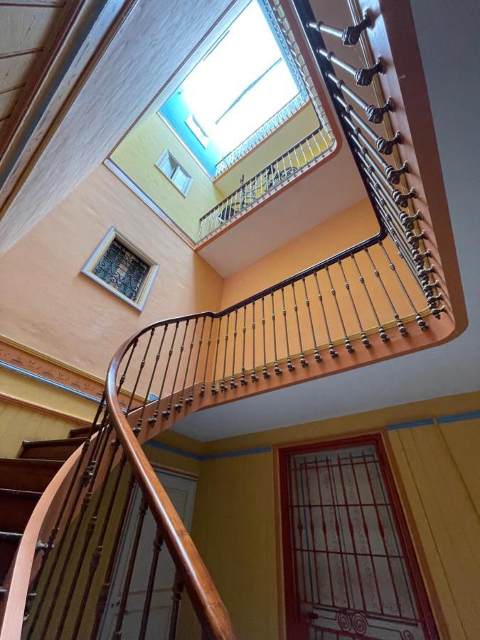 One Bedroom Apartment Place De L'Eglise, Сере Экстерьер фото